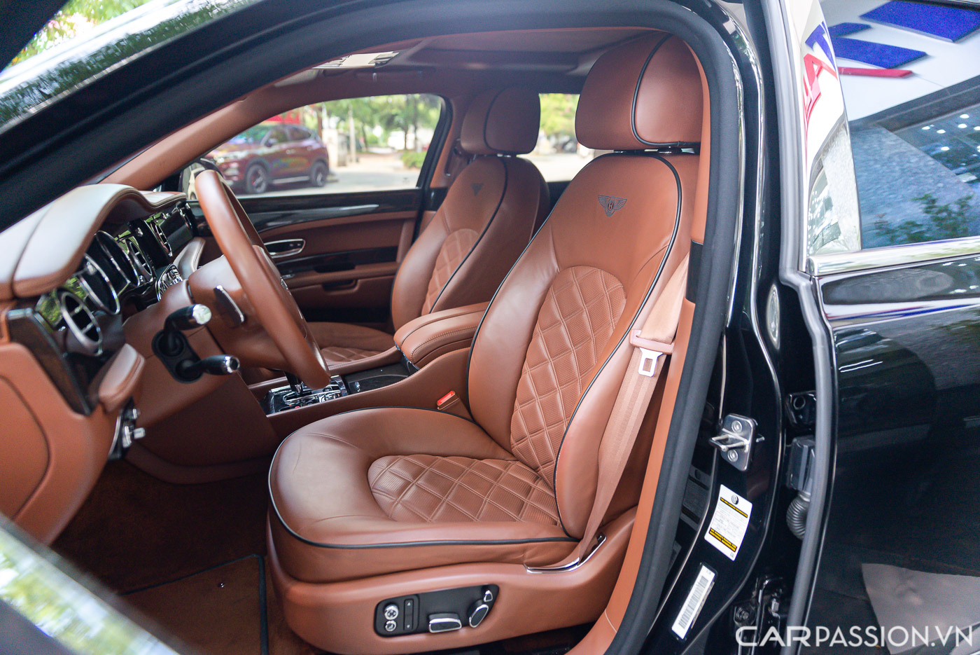 Bentley Mulsanne (2).JPG