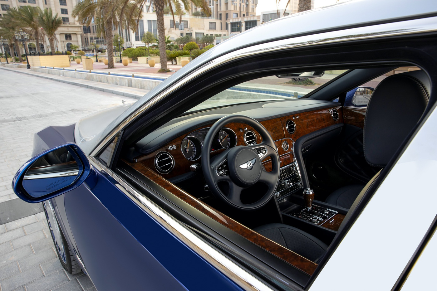 Bentley Mulsanne Grand Limousine Mulliner (2).JPG