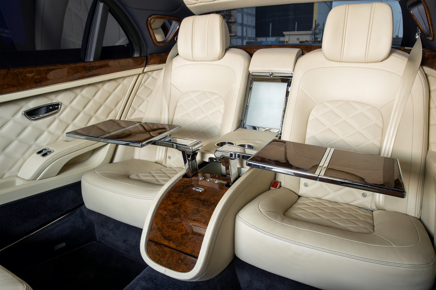 Bentley Mulsanne Grand Limousine Mulliner (3).JPG