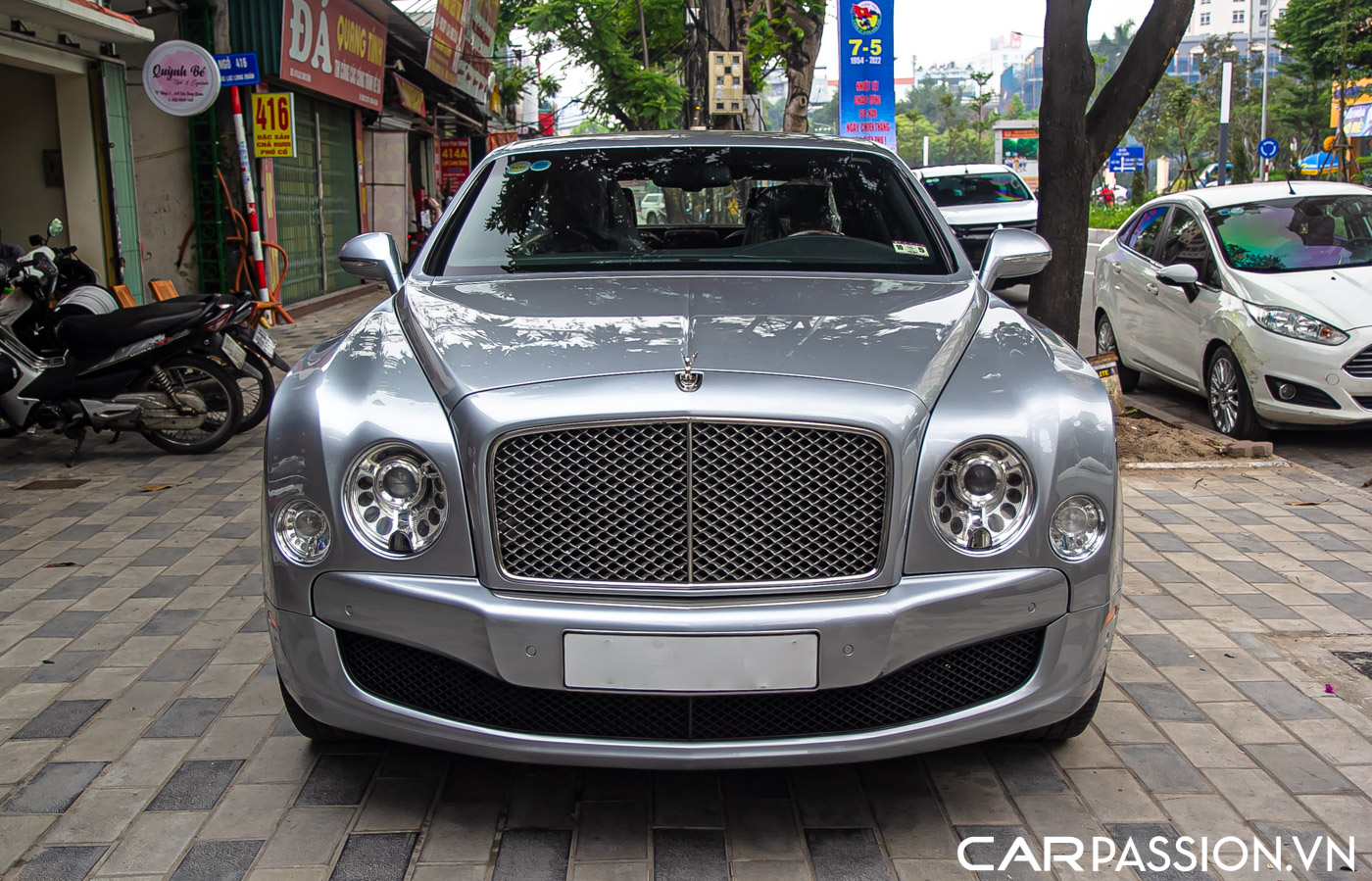Bentley Mulsanne Le Mans (3)-1.JPG