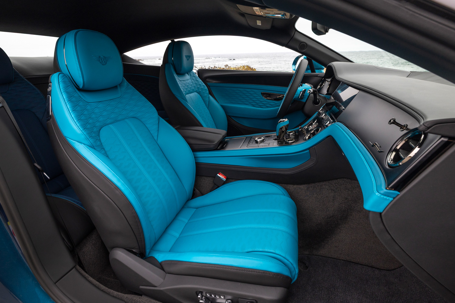 Bentley-Ombre-Mulliner-anh-anh-_4.jpg