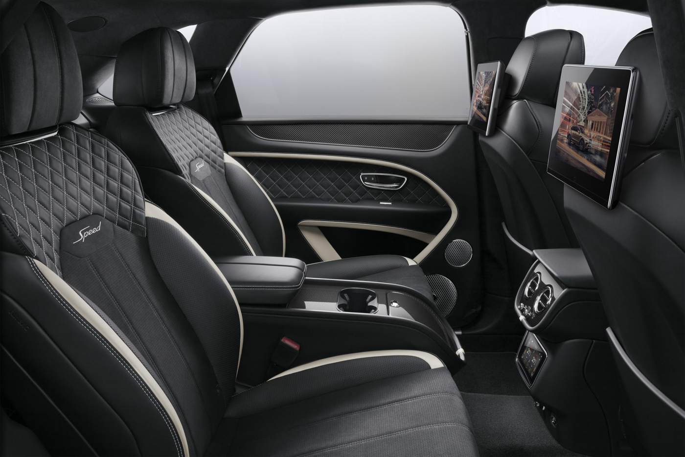 Bentley Rear Entertaiment System (2).JPG