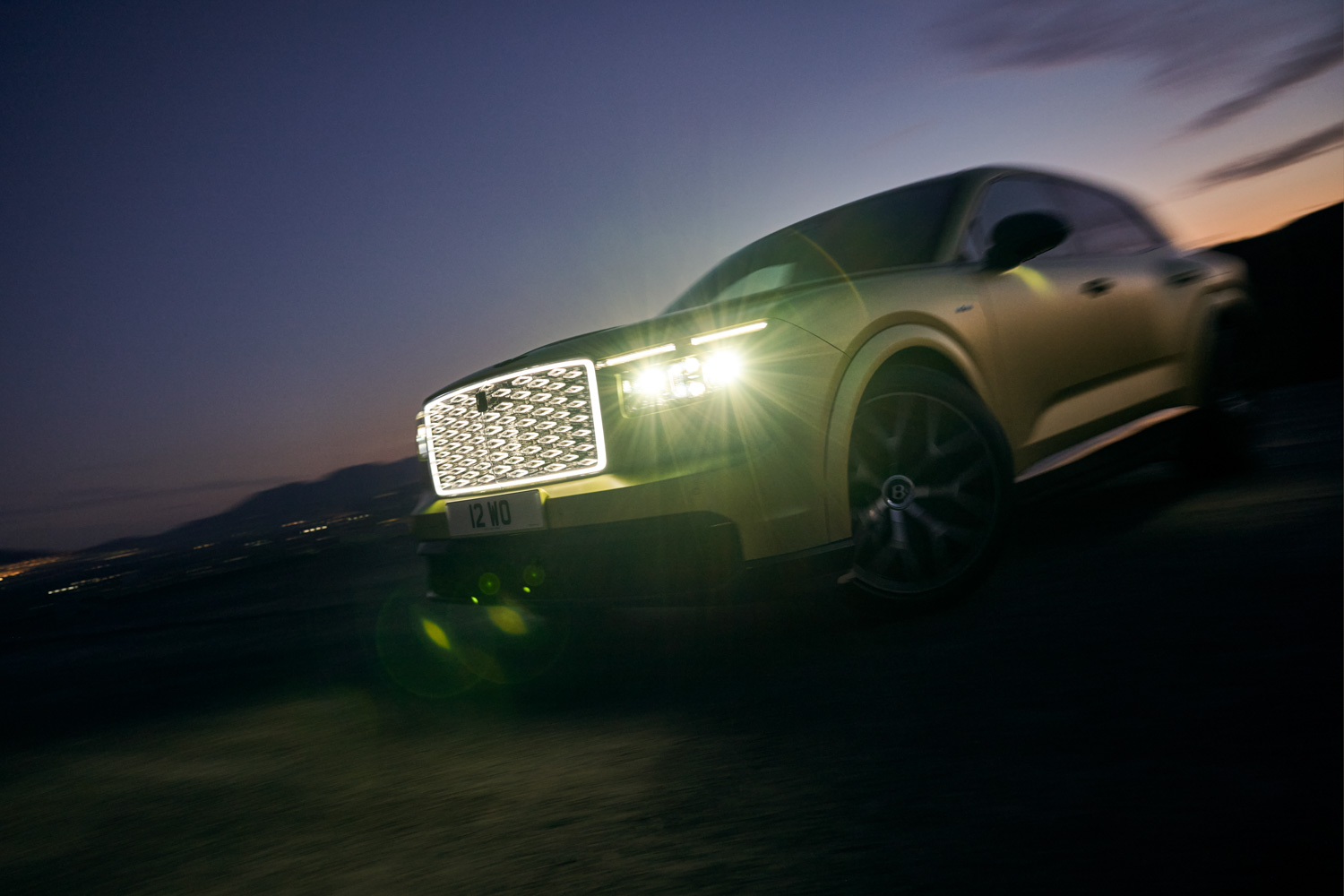 Bentley-Torcal-anh-_2.jpg