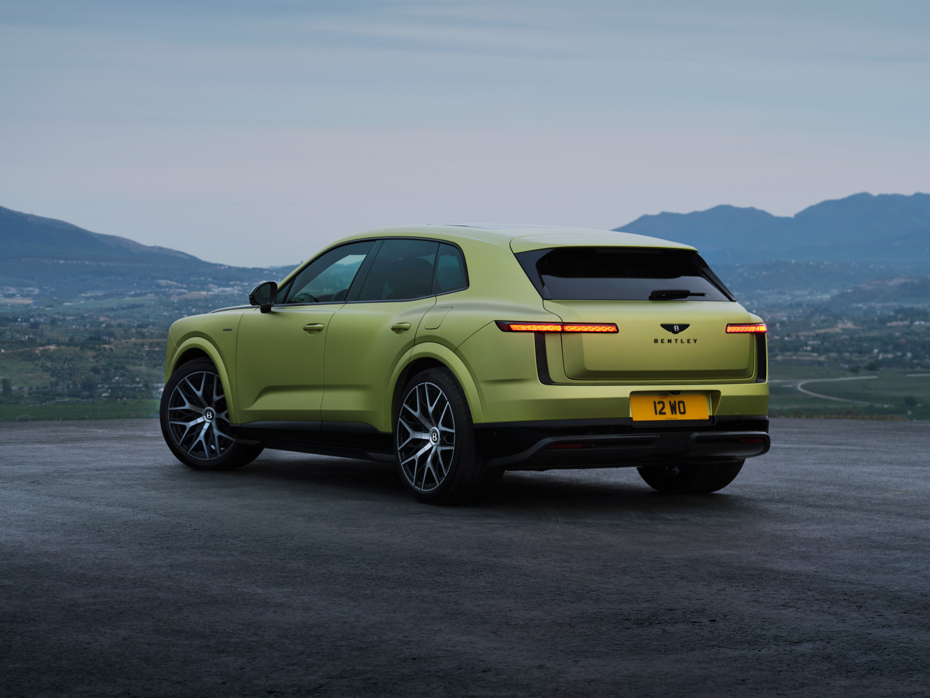 Bentley-Torcal-anh-_44.jpg