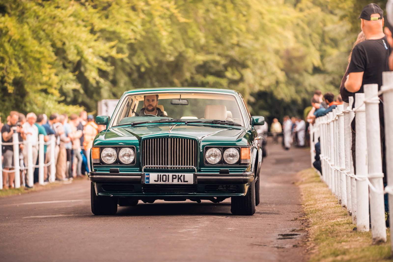 bentley_40nam_dongcoturbo_goodwood2022_03.jpg