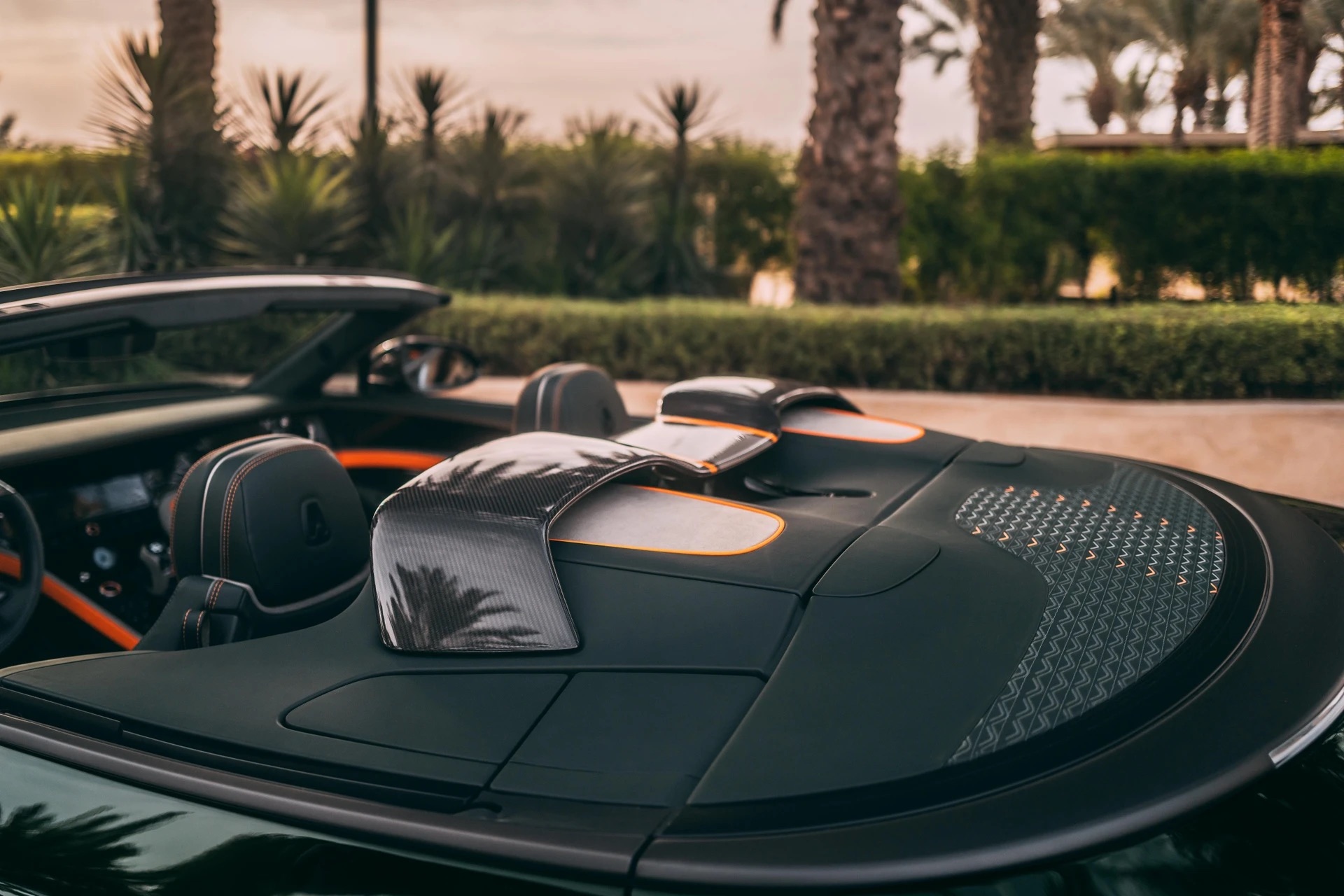 Bentley_Batur_Convertible_Debut_10.jpg