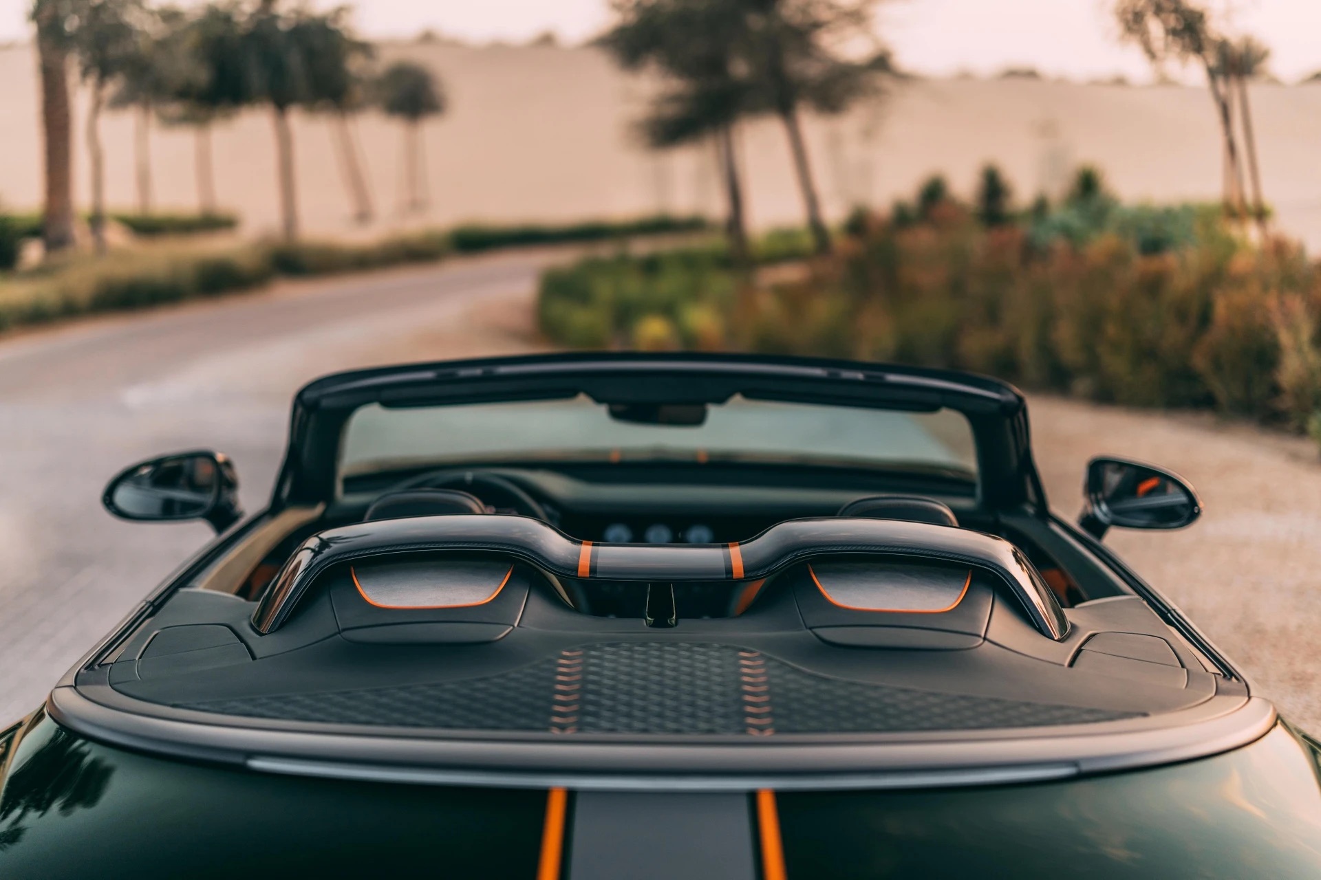 Bentley_Batur_Convertible_Debut_5.jpg