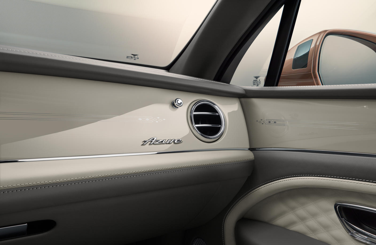 bentley_bentayga_ewb_vn_2022-09.jpg