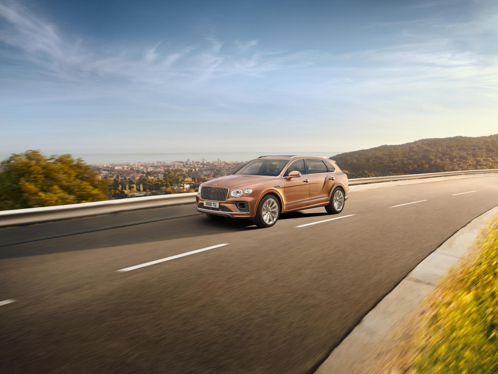 bentley_bentayga_ewb_vn_2022-15.jpg