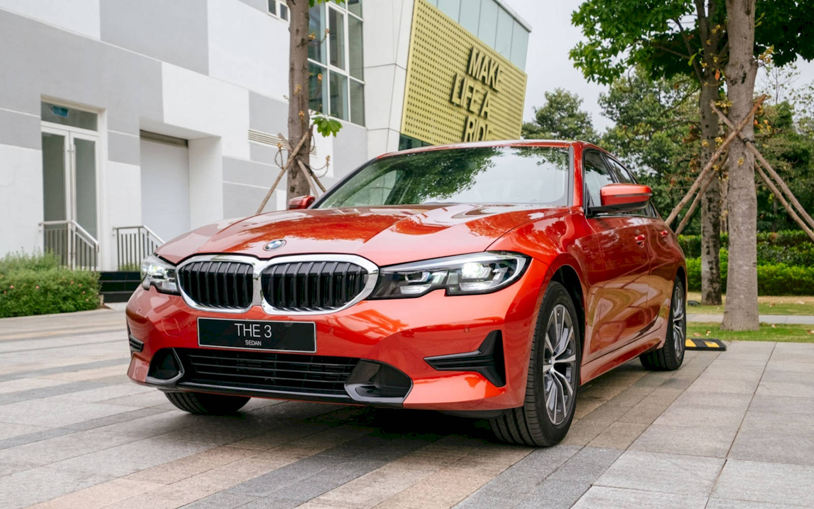 BMW-3-series-011.jpg