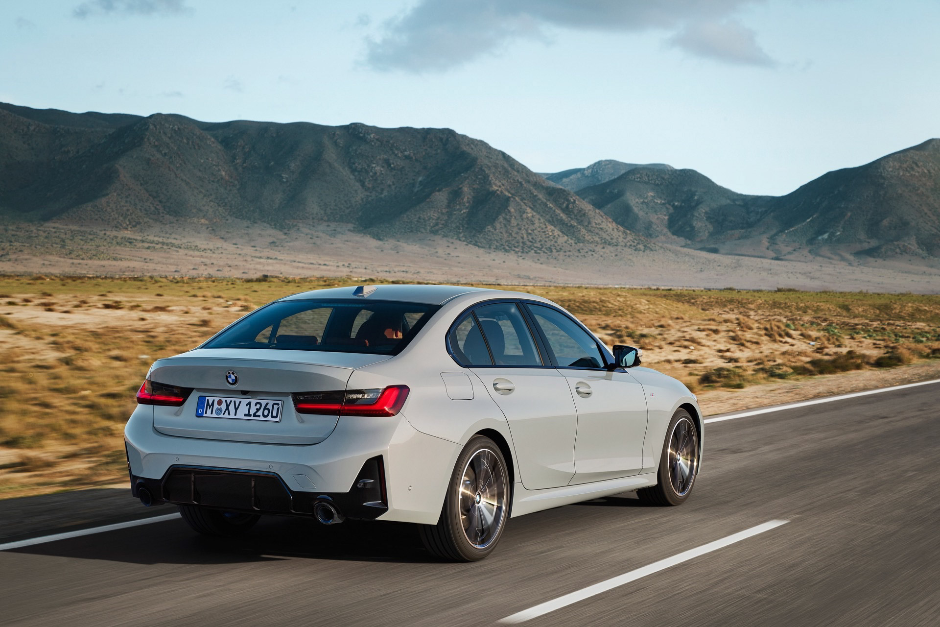 BMW 3 Series 2023 (3).JPG