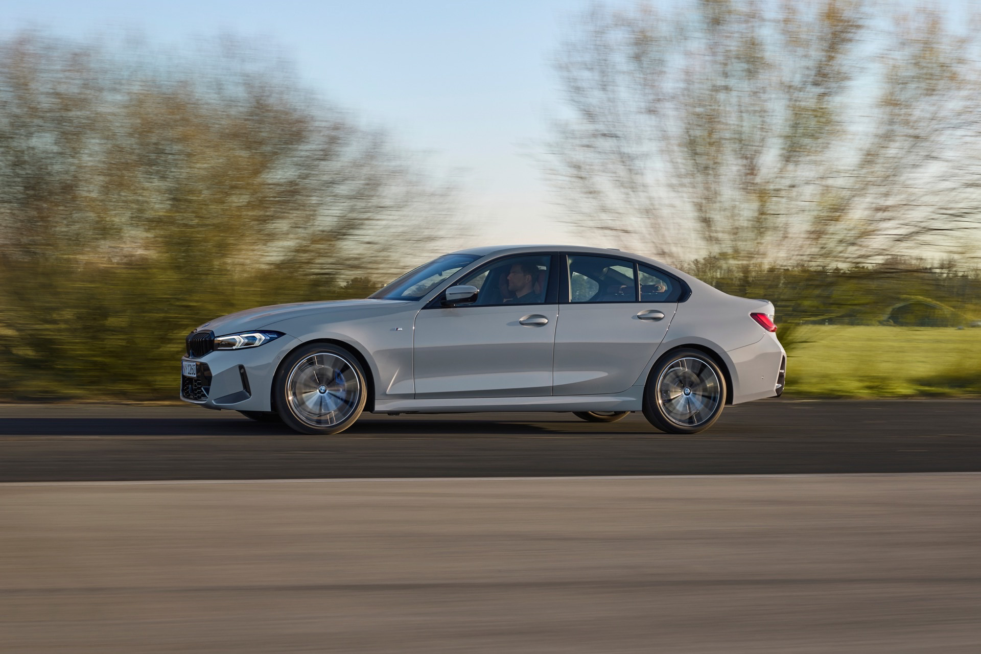BMW 3 Series 2023 (7).JPG