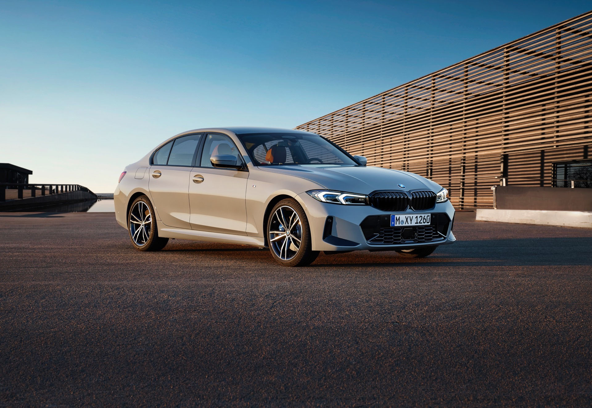 BMW 3 Series 2023 (9).JPG