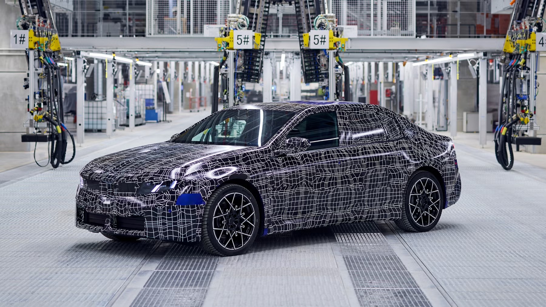 BMW 3 Series EV-anh-1.jpeg