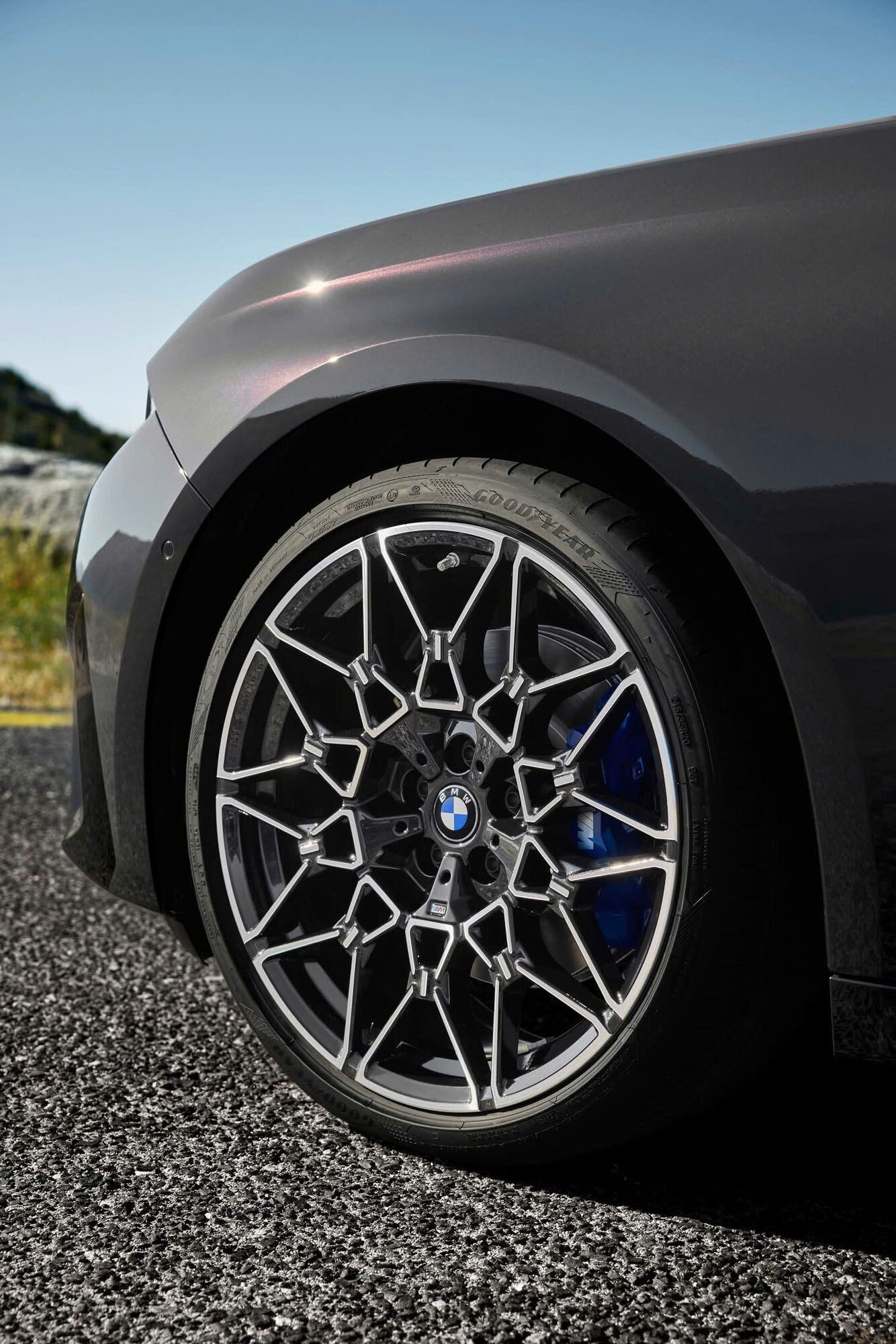 BMW-320i-2027 (3).jpg