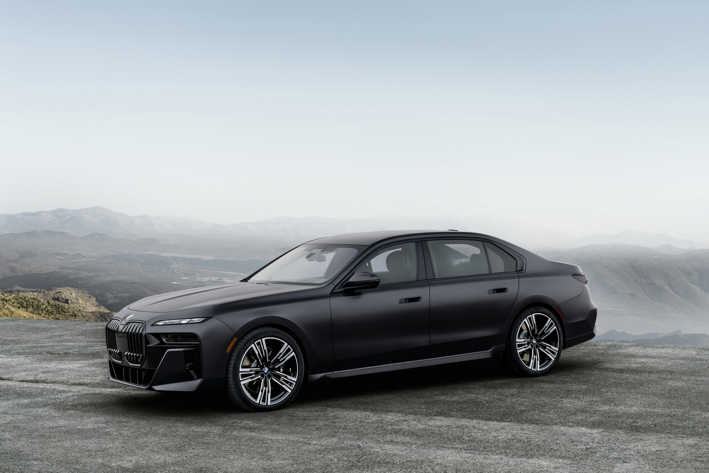 BMW 7 Series 760i xDrive (9)-27.JPG
