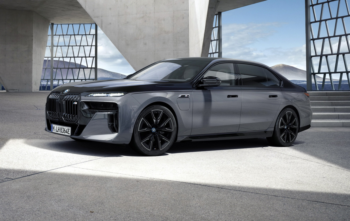BMW 7 Series M (10)-55.JPG
