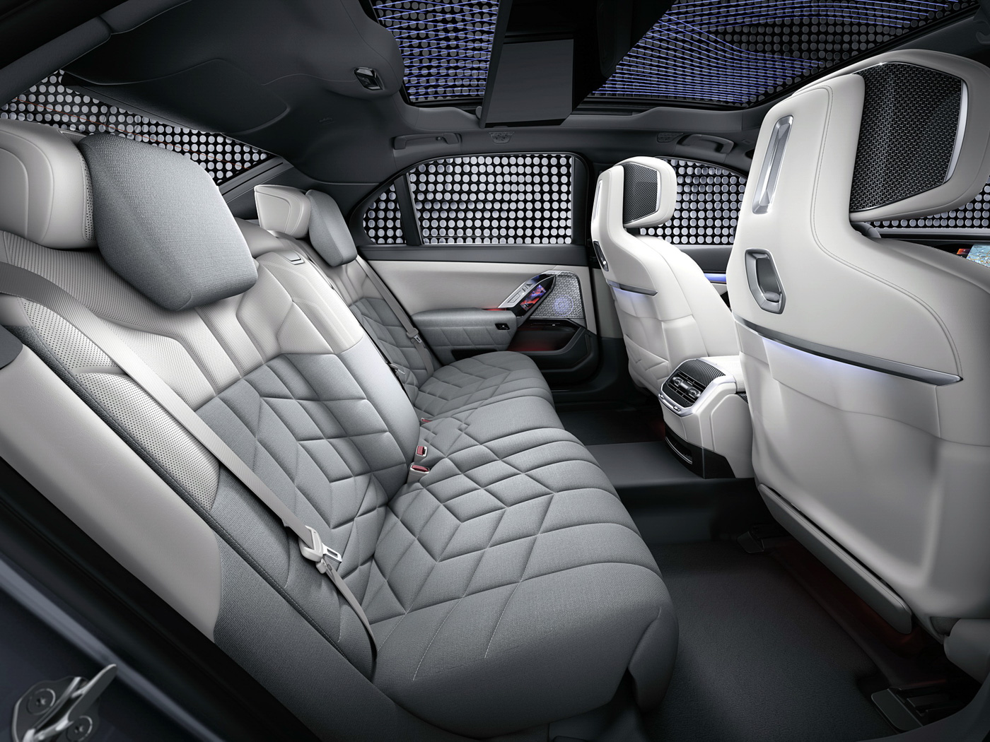 BMW 7 Series M (7)-54.JPG