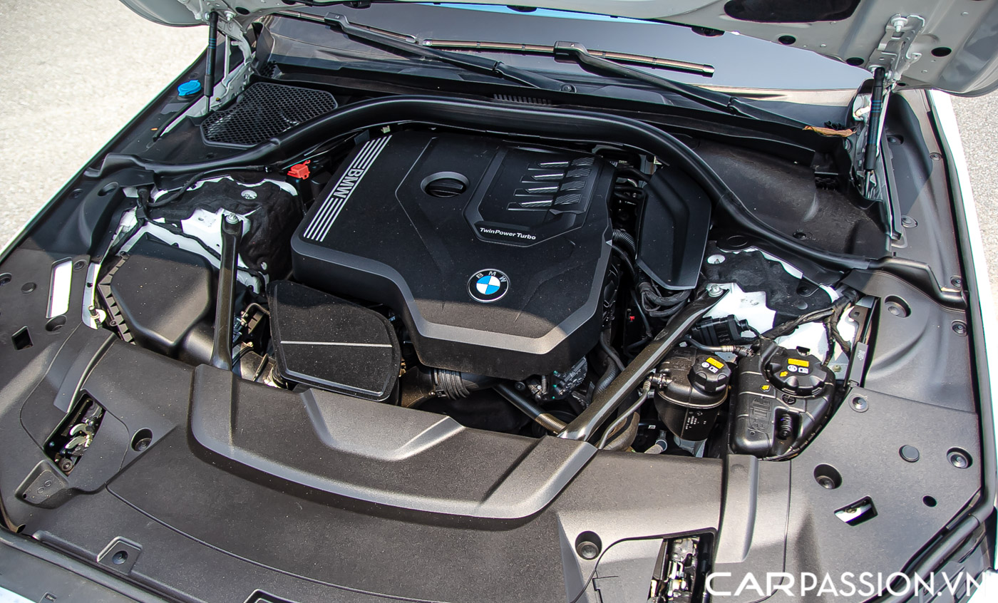 BMW 7 Series M Sport (1).JPG