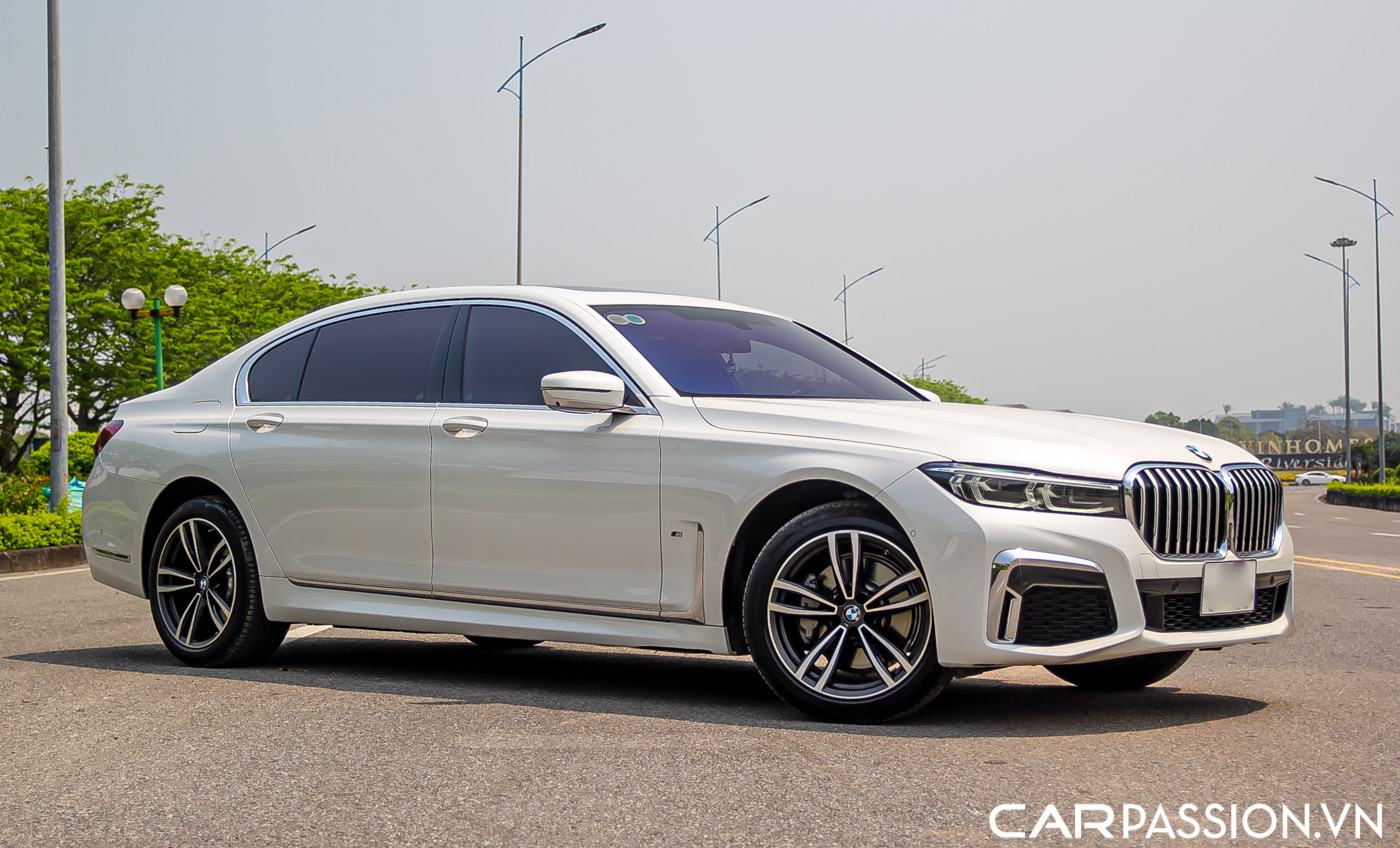 BMW 7 Series M Sport (4).JPG