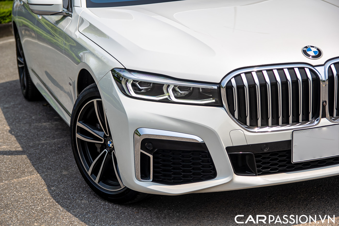 BMW 7 Series M Sport (5).JPG