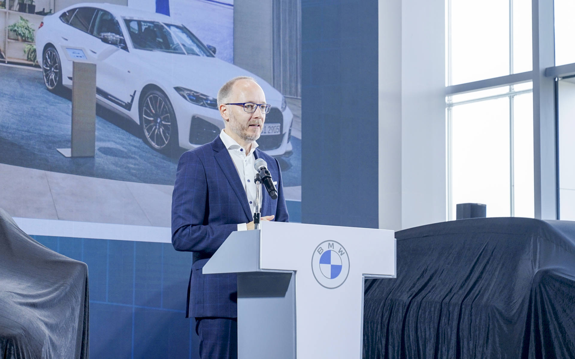 bmw-binhduong-retailnext-03.jpg