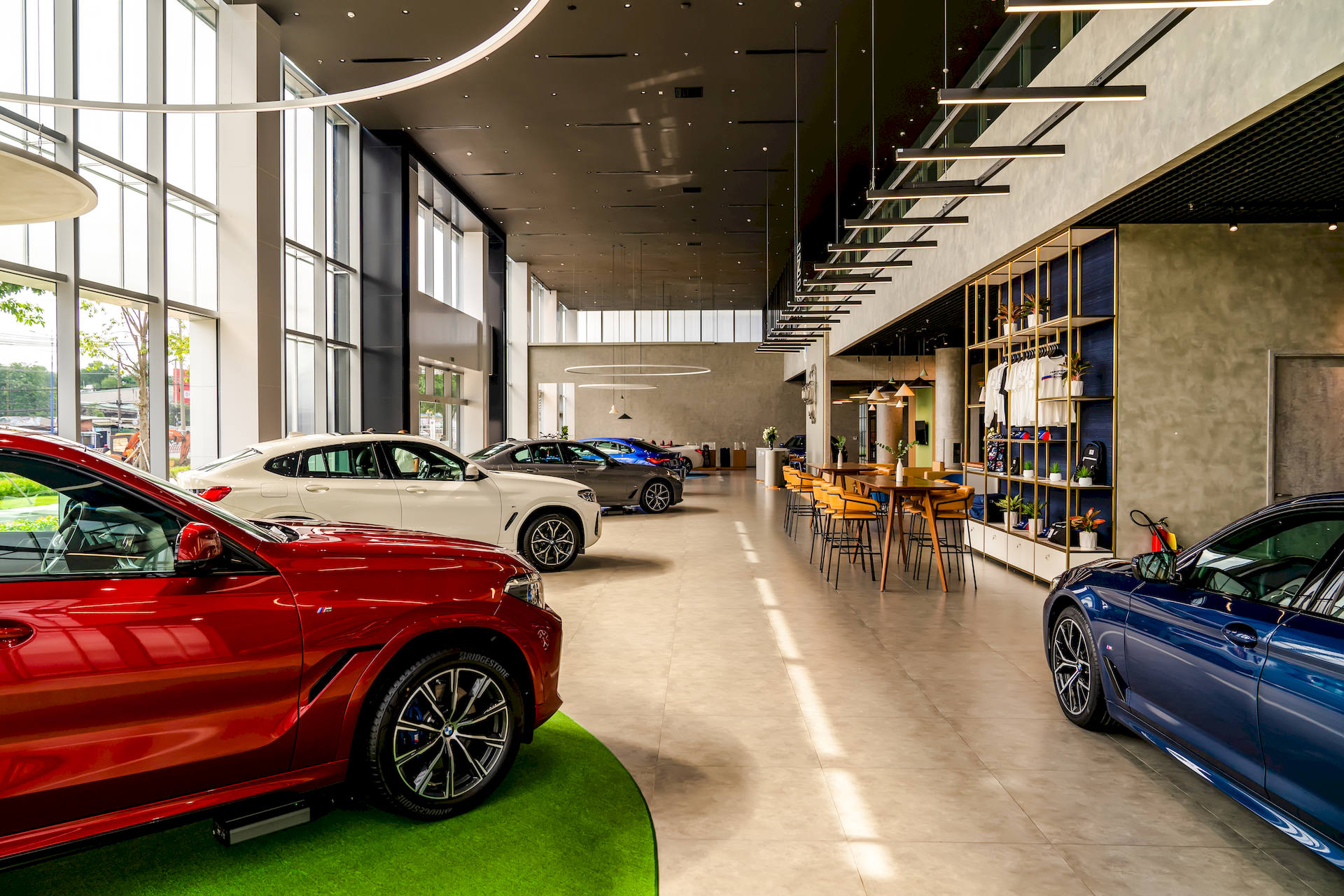 bmw-binhduong-retailnext-06.jpg