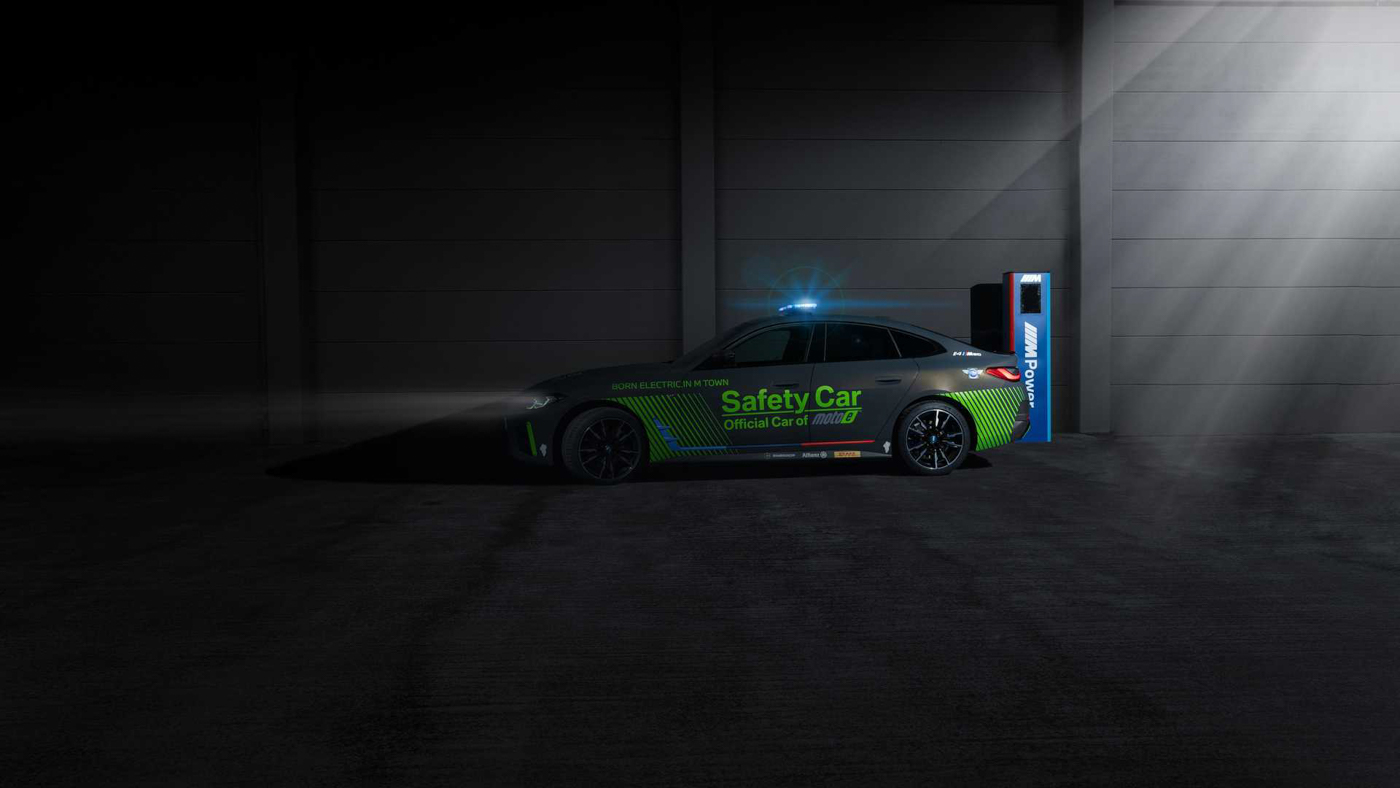 BMW i4 M50 Safety Car (3).JPG