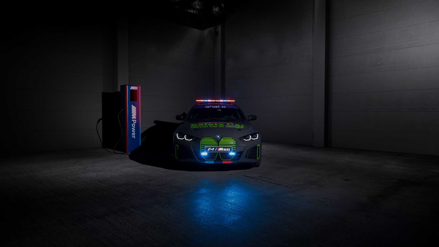 BMW i4 M50 Safety Car (5).JPG