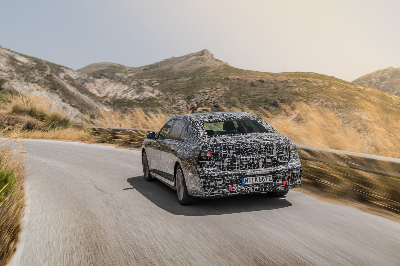 bmw i7 (1).JPG