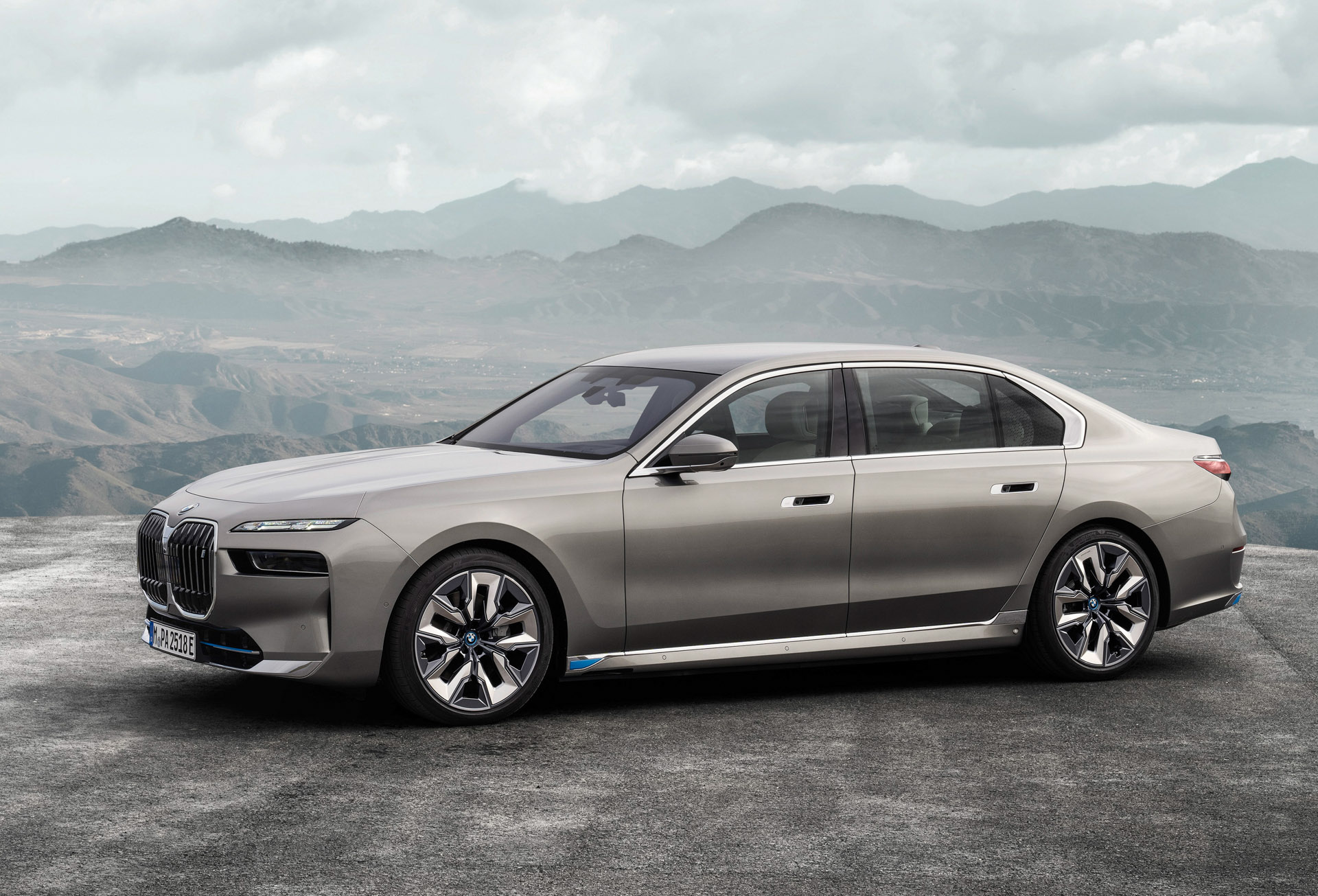 BMW i7 (13).jpg