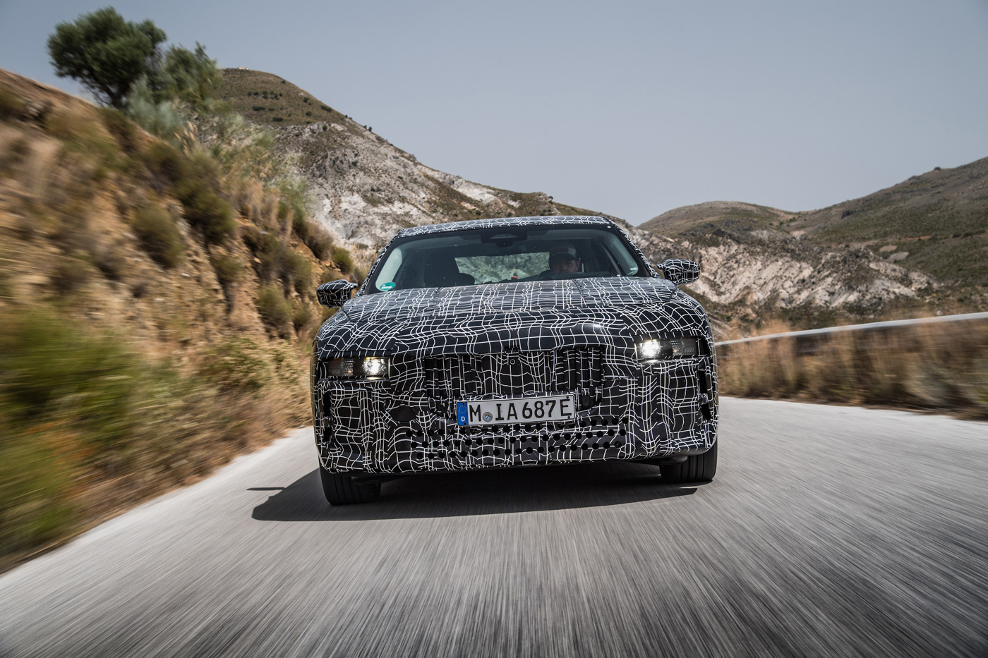 bmw i7 (14).JPG