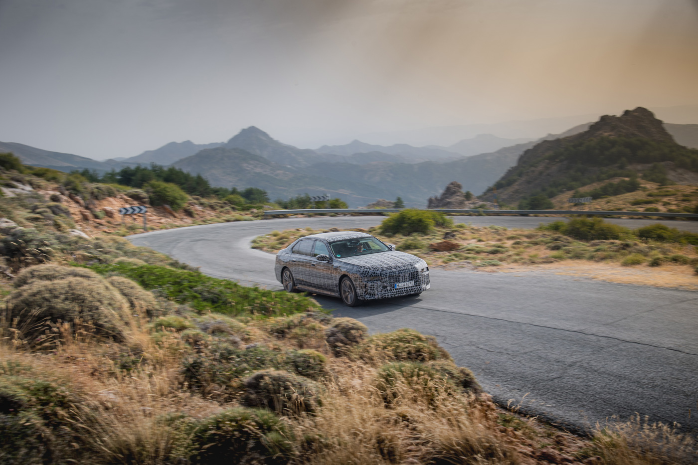 bmw i7 (15).JPG