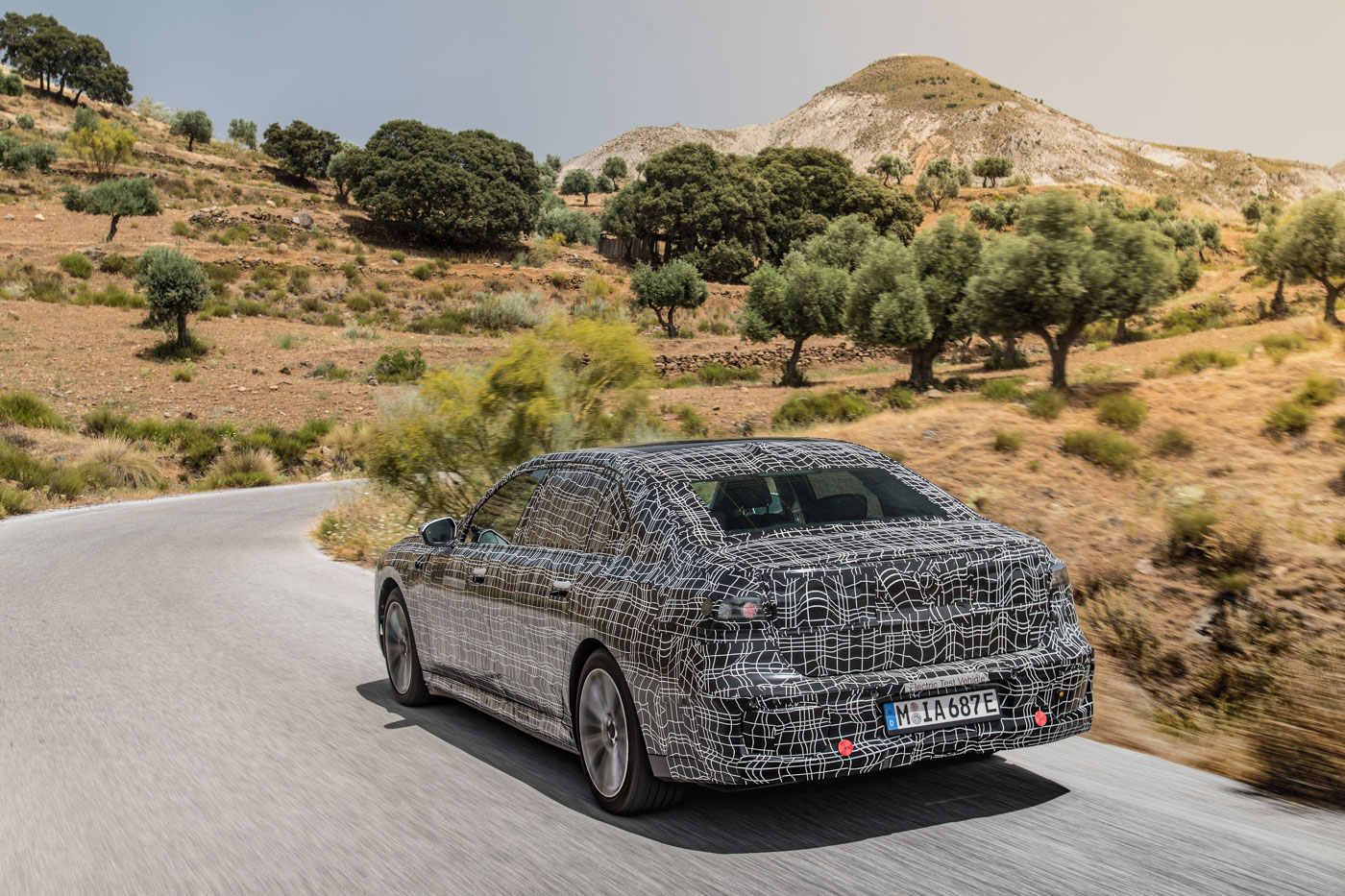 bmw i7 (18).JPG