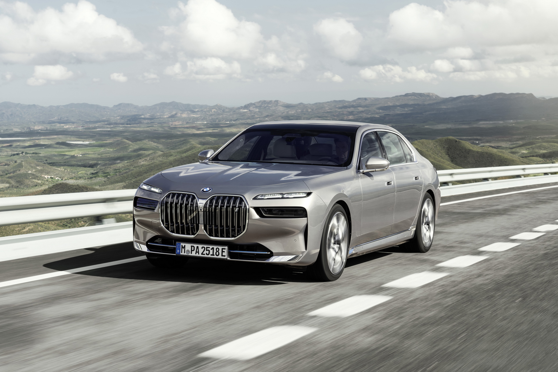 BMW i7 (2).jpg