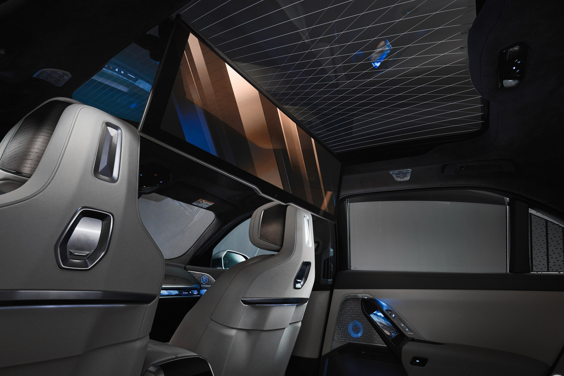 BMW i7 (21).jpg