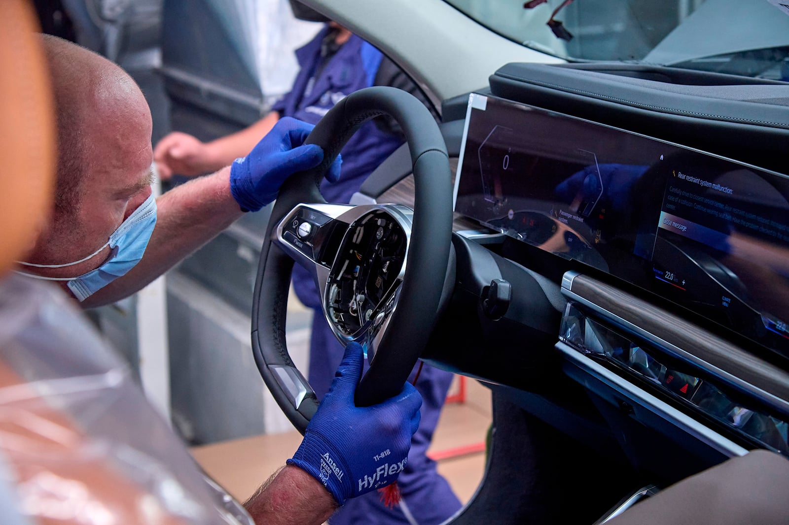 BMW I7 2millionth (5).jpg