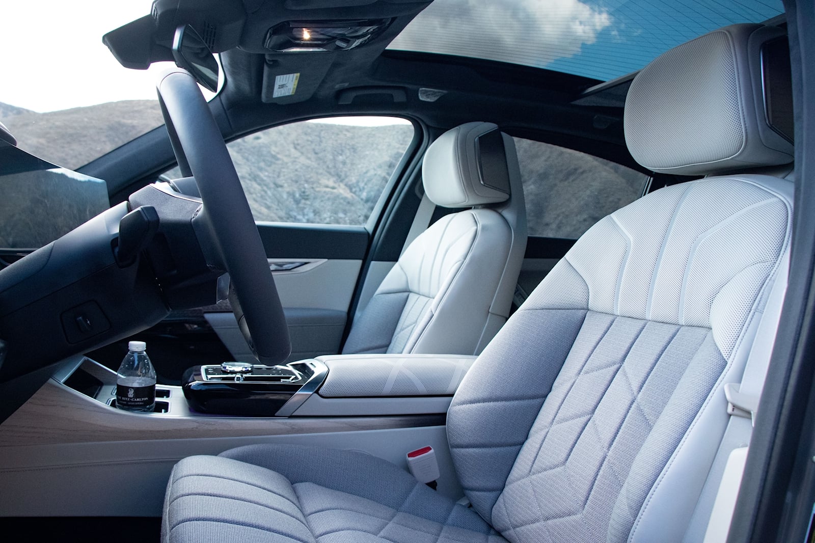 BMW I7 2millionth (8).jpg