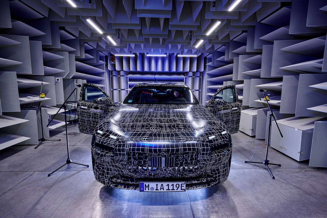 BMW i7 (3).JPG
