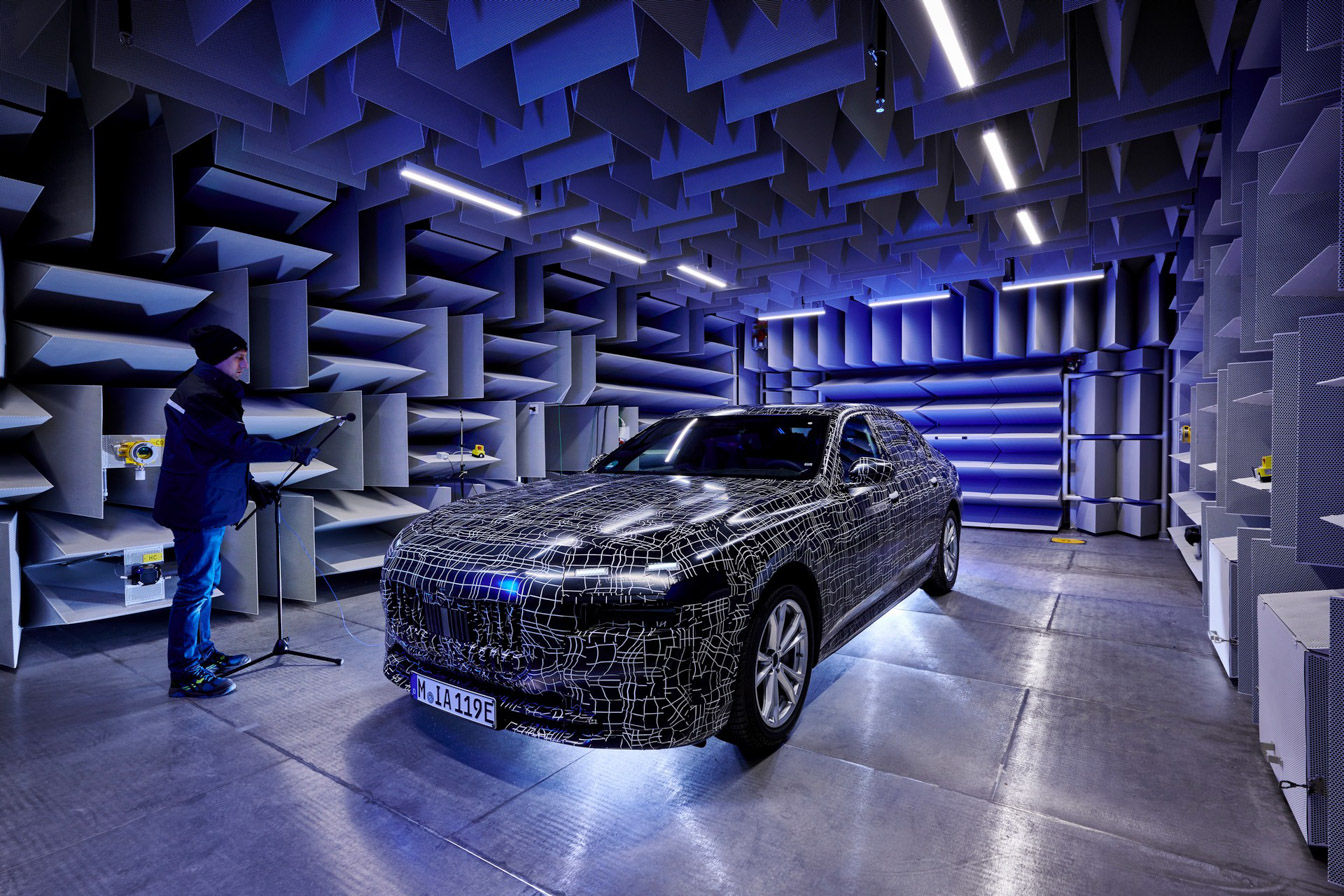 BMW i7 (4).JPG