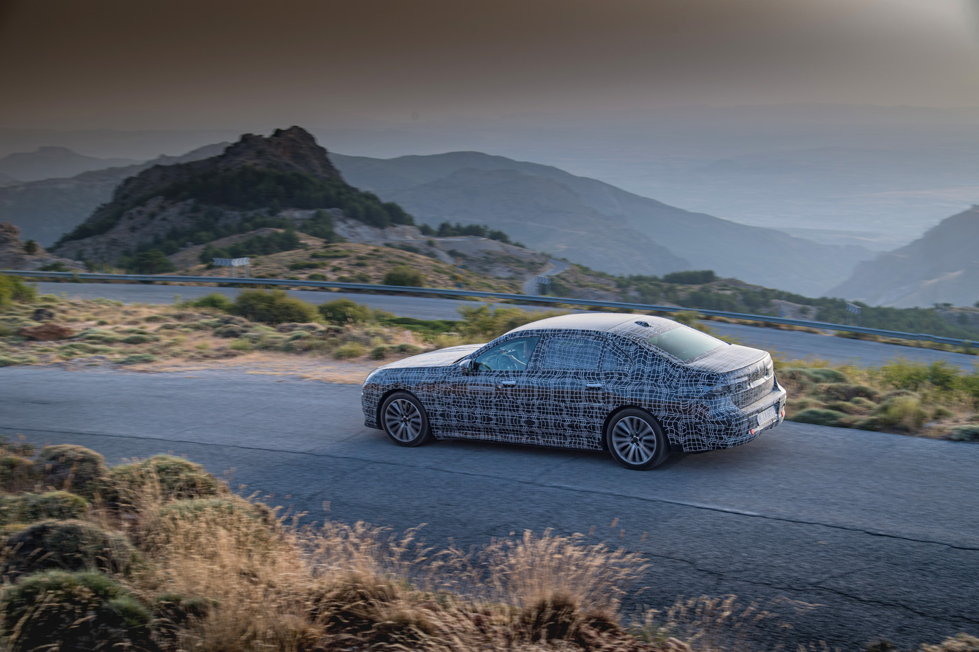 bmw i7 (8).JPG