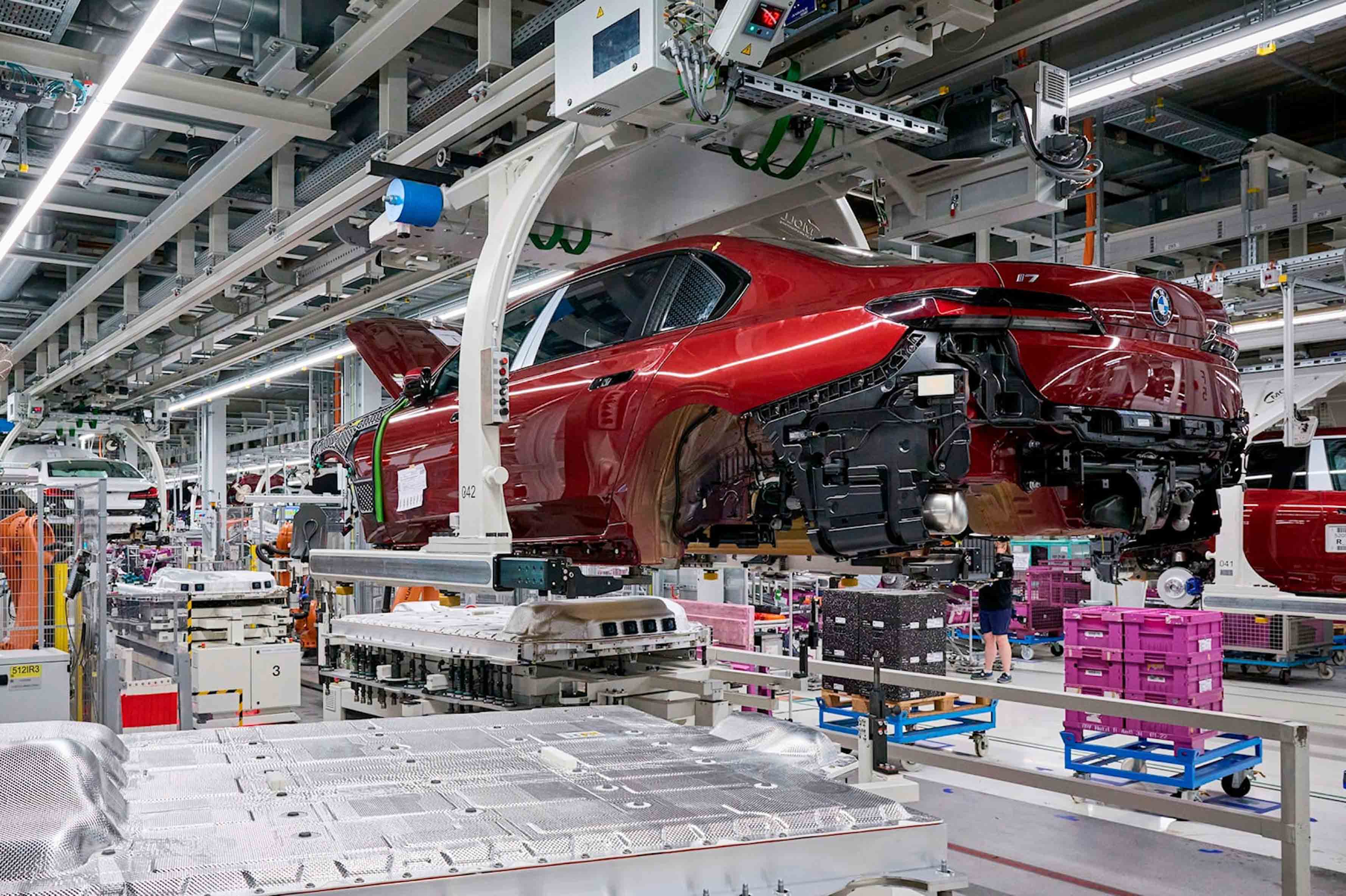 BMW i7 Production Line (6).JPG