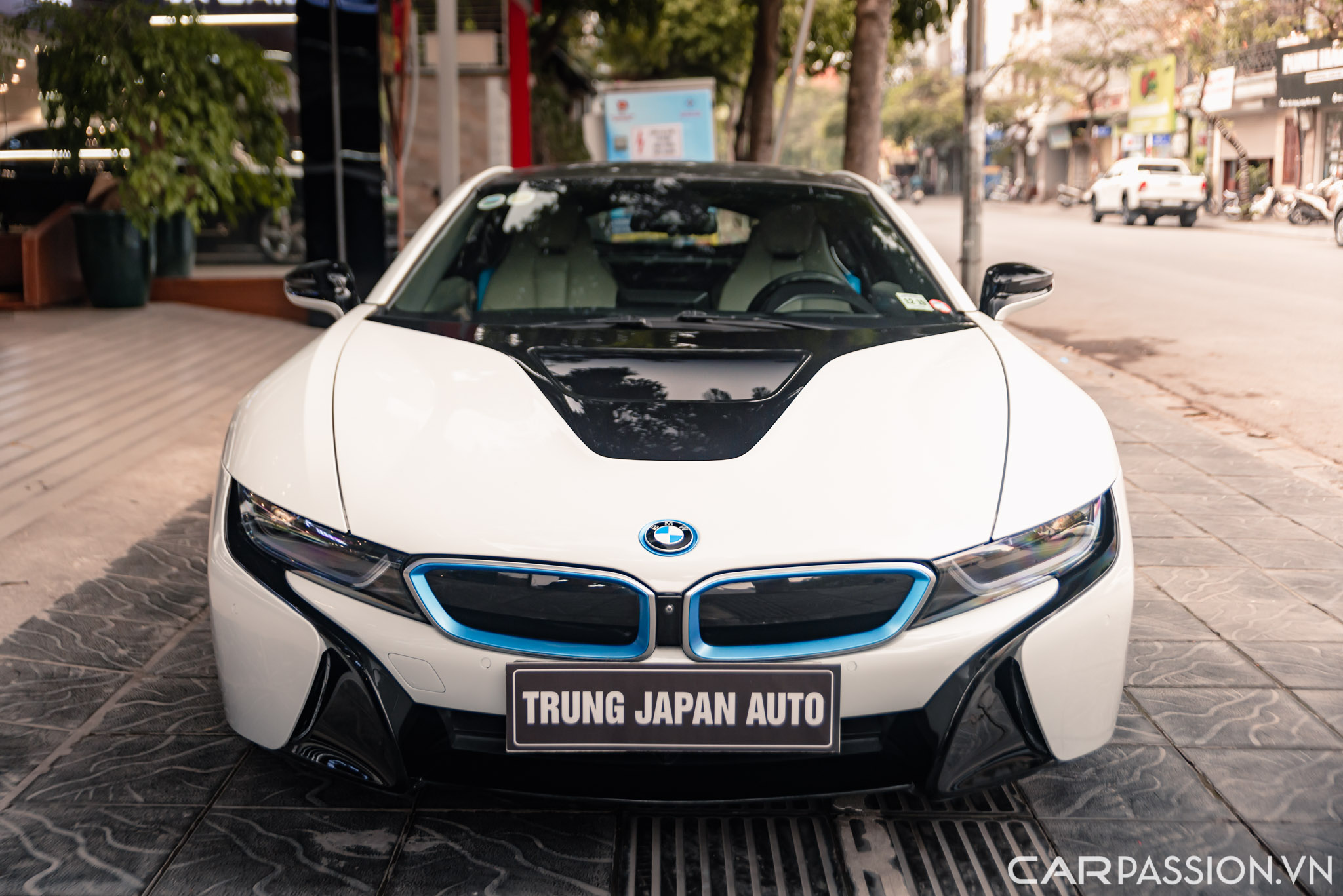 BMW i8 (2).jpg