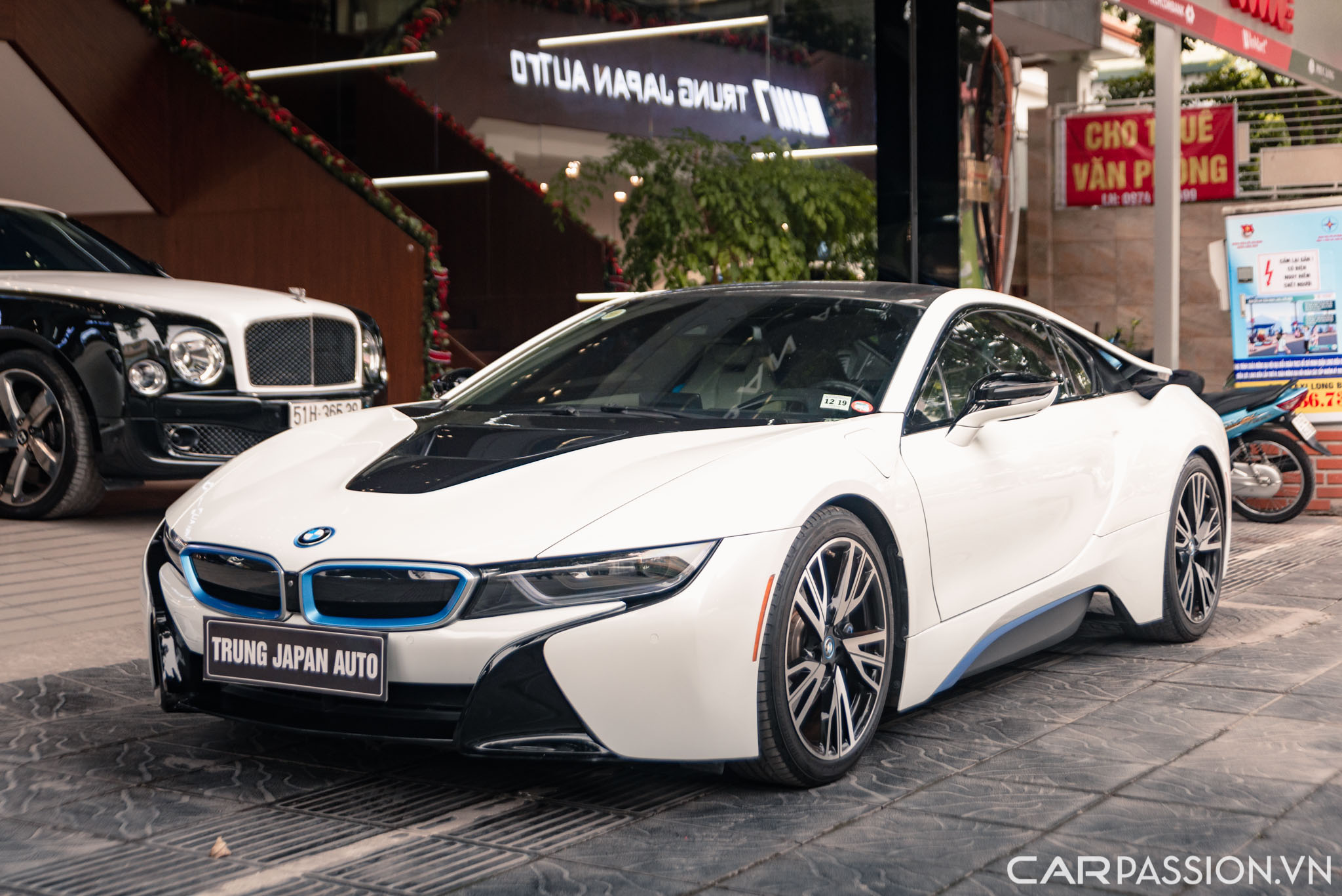 BMW i8 (4).jpg