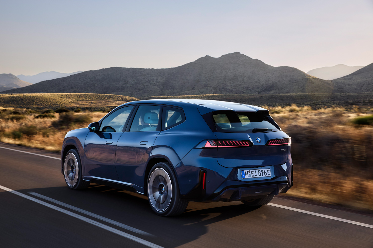 BMW-iX3-50 xDrive-Neue-Klasse-anh-_9.jpg