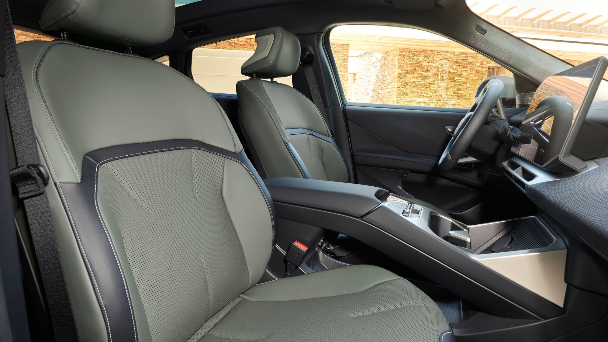 bmw-ix4-13.jpg