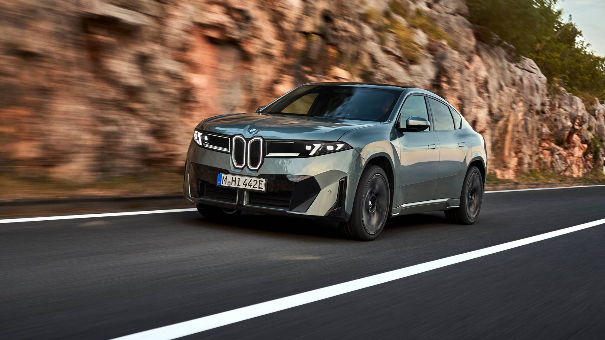 bmw-ix4-14.jpg
