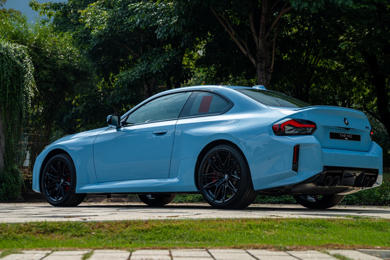 bmw-m2-anh-3.jpeg