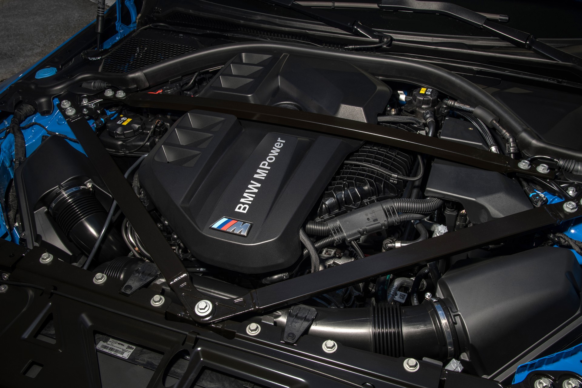 BMW-M3-M4-Competition-xDrive-41.jpg