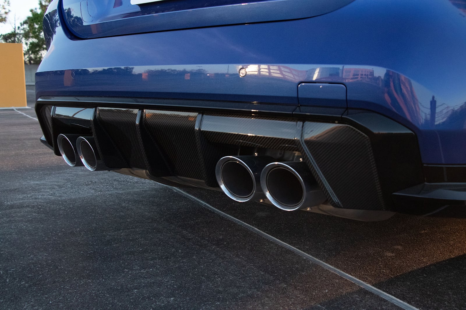 BMW M4 Akrapovic (4).jpg